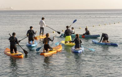A group of Nir Oz evacuees at a 'House on the Sea' activity in Eilat.