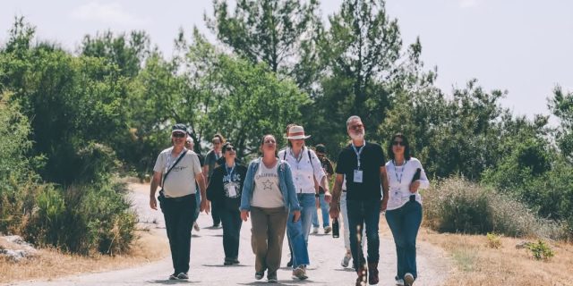 Program participants' activities in Neot Kedumim. Photo: Guy Hamoi